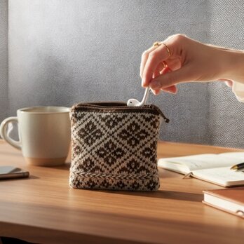 北欧柄手編みのミニポーチ/シェットランドウール
