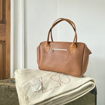 深みある秋色。本革 スモールボストンバッグ／ブラウン｜深い艶を育てるヴィンテージデザイン