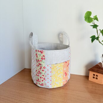 YUWAパッチワークのバケツ型小物入れ（ベリー）