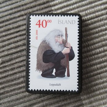 アイスランド　クリスマス切手ブローチ10676