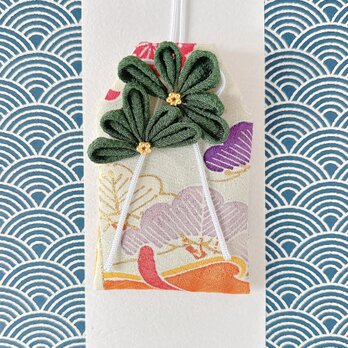 （紫翠のまつ）元巫女が作る松のお守り袋