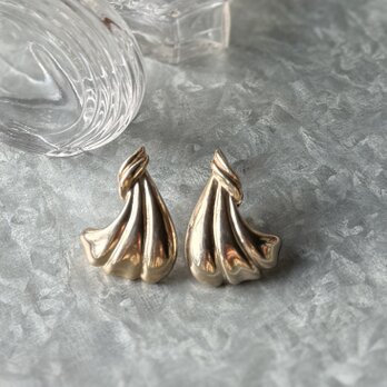 PA447-【 AVON 】エイボン・ヴィンテージピアス 1970〜80s Gold-tone Dragon Wing