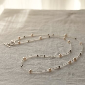 カレンシルバーと淡水パールのロングネックレス60cm