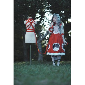 着物リメイク 苺色の憂鬱ワンピース チョーカー、インナースカート付き