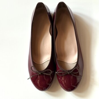 大人シンプル エナメルリボンバレエパンプス　ワイン　デイリーも通勤も◎