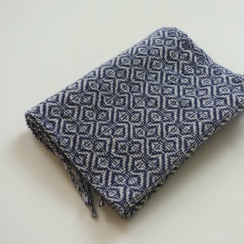 手織りラムウールマフラー・・紺と白