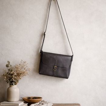 本革 スモールメールバッグ／スチールグレー ｜既製品とは少し違う、クールで上品なミニショルダー