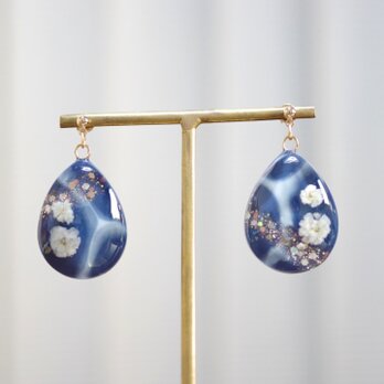 レジンアート　ドロップピアス〈深淵より〉