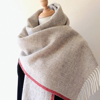 北欧手織りふんわり暖かいヤク×ラムウールのヘリンボーンマフラー(希少なグレー）