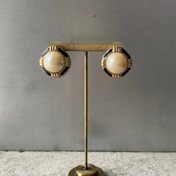 Vintage 80s USA retro classical pearl×enamel pierces
