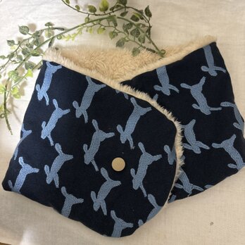 ハンドメイド☆ネックウォーマー北欧リネンブルーうさぎ刺繍ファ