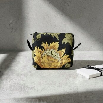 ミニミニポーチ／小さめでもしっかり収納／大人可愛い・上品デザイン／リップ・イヤホン・サニタリー・ギフト・ウィリアムモリス