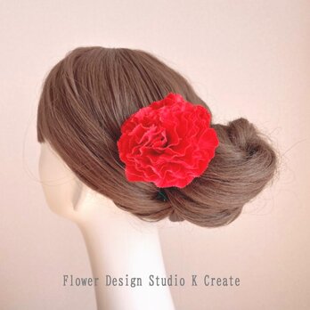 赤いカーネーションの髪飾り　Uピン仕様　フラメンコ　フローレス　カーネーション　国花　スペイン　舞台　イベント　発表会