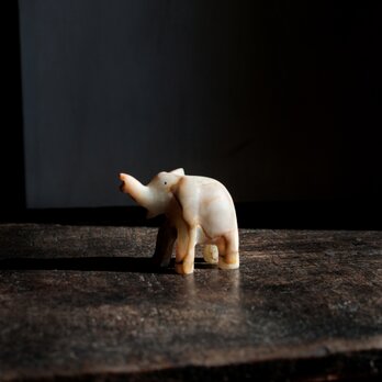 キュートな象◆天然石のオブジェ　オニキス　ビンテージ　インテリアオブジェ　動物　インテリア　i1