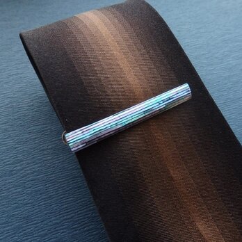 漆工芸螺鈿ネクタイピン☆ストライプ調　オーバルシェイプ