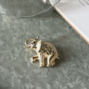 SCS25-【 SARAH COVENTRY 】サラコベントリー・ヴィンテージブローチ Filagree Elephant