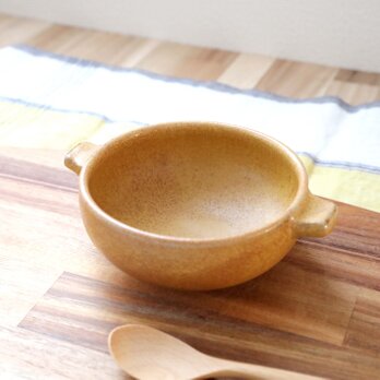 山吹色の耳付きスープボウル