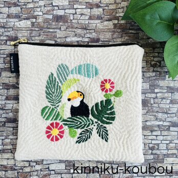 カンタ刺繍風オニオオハシ風南国風フラットポーチ／ぺたんこポーチ/サニタリーポーチ/通帳ポーチ