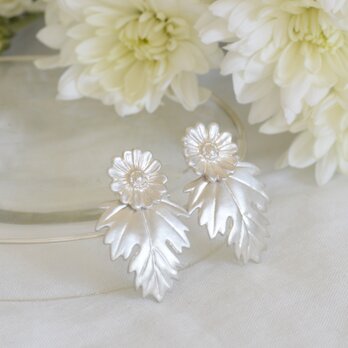 ノジギクのピアス（葉っぱ付き）・SV925