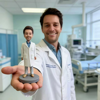 写真から作るオーダーメイドフィギュア｜保育士 医者、医師、看護師 にそっくり似顔人形｜社長 昇進・就職・退職祝いに｜上司・同僚へ