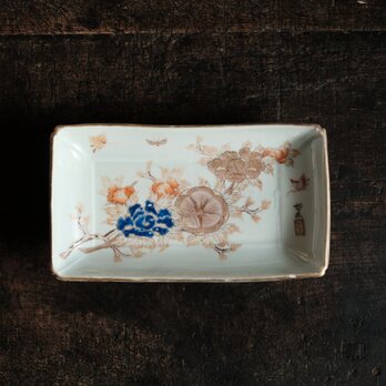 花と蝶々◆ゴージャスな雰囲気。伊万里　花蝶文長方皿　刺身皿　芍薬　骨董・antiques 明治期　個体C
