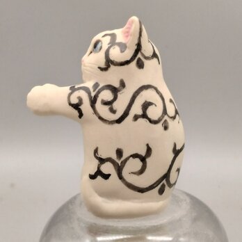 一輪ねこ　蔦模様