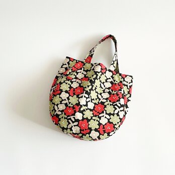 北欧風フラワー＊ラウンド型バッグ｜A4対応 トートバッグ 外ポケット付きで便利