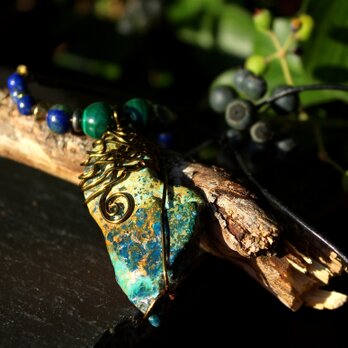 クォンタムクアトロシリカ　ネックレス　ヒーリング効果が高く、邪悪なものから守る