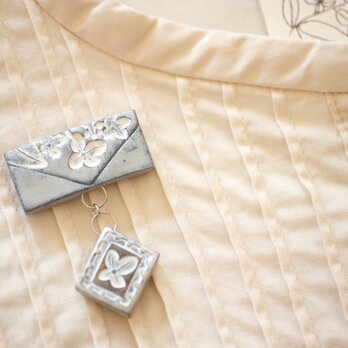 : : : 陶土の草花ブローチ : : : 1416