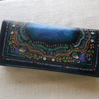 刻印＆拭き染めのロングウォレット　花柄（マチ付き）