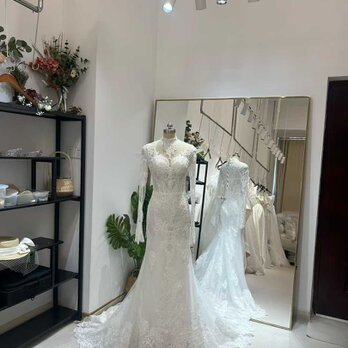 ウェディングドレス ハイネック 長袖 マーメイド 贅沢な小花総レース 結婚式 優雅なシルエット 韓国風ドレス