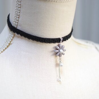 【受注製作】レジンアート　お花とタティングレースとベルベットリボンのチョーカー〈冬の化身〉