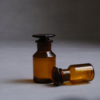 デンマーク製 / ヴィンテージ薬瓶 / 2本セット / アンバー