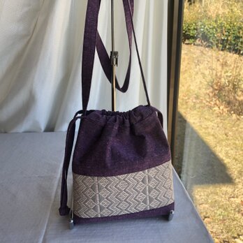 巾着型ショルダーバッグ