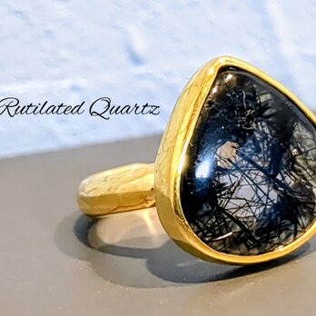 最新作「ブラックルチルクォーツ」の天然石リング