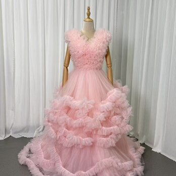 カラードレス ピンク Vネック ノースリーブ ラッフルフリル 優雅なシルエット デザイン感 花嫁