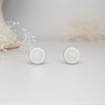 【 T-269 】美濃焼タイルピアス／イヤリング〈ライトグレー〉石膏型タイプ