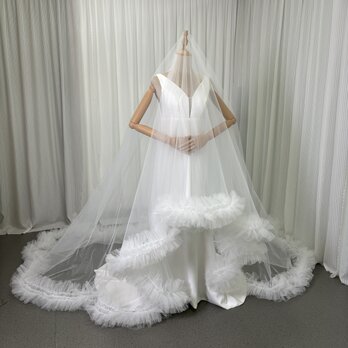 ウェディングドレス Vネック イタリアサテン 優雅なシルエット ロングベール 華やかなトレーン 拳式