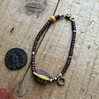 ＊古のブレス。@ベネチアの古いスジ玉＋ビルマの古いビーズ＋インドの真鍮チャーム＋ジャワのシードビーズなど