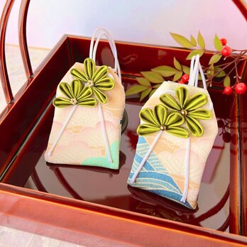 （松雅）元巫女が作る花のお守り袋