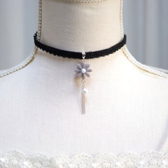 【受注製作】レジンアート　お花とタティングレースとベルベットリボンのチョーカー〈雪女の恋〉