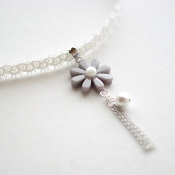 【受注製作】レジンアート　お花とタティングレースとサテンリボンのチョーカー〈雪女の恋〉