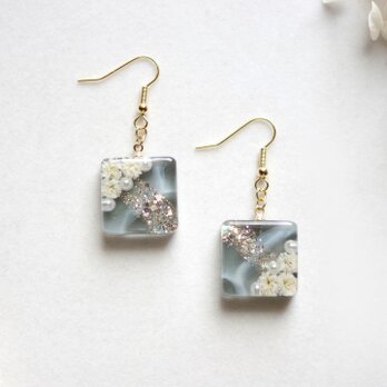 レジンアート　スクエアピアス〈明るい夜〉