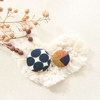 ★くるみボタンブローチ★