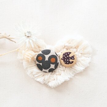 ★くるみボタンブローチ★