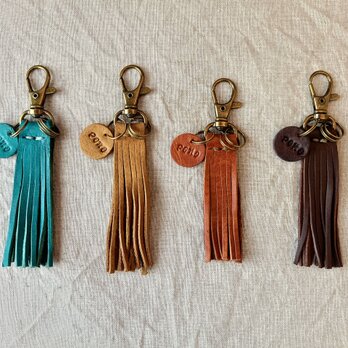 キーホルダー　フリンジ　オイルレザー