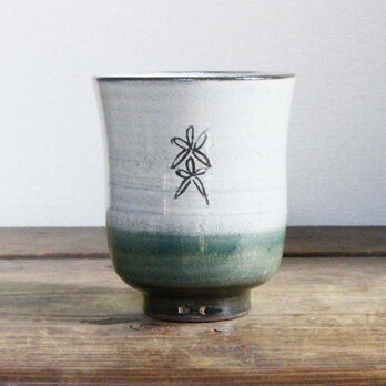 大文字草の湯呑み