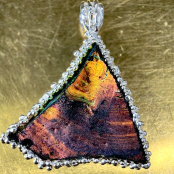 ローマングラスsilverペンダント(送料無料)耐えて千年ガラスは甦った