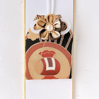 （打ち出の小槌）元巫女が作る花のお守り袋