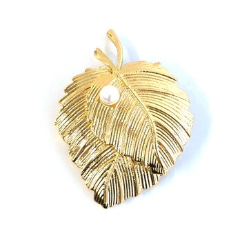 リーフモチーフ パール付き ブローチ ゴールド【ebro26-2】
